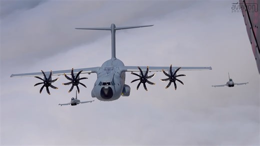 航展亮点：RIAT 2024 空对空抵达日