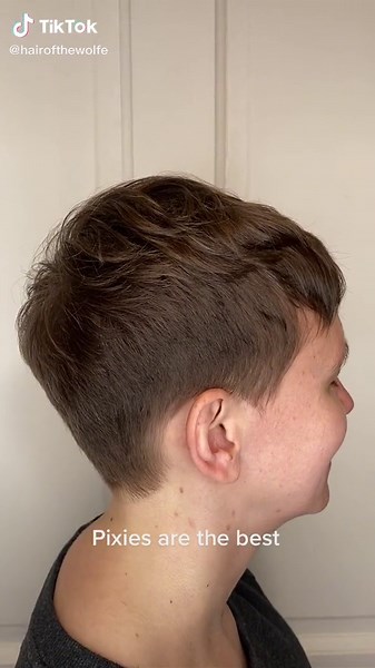 Pixie cut with scissors. #fyp #pixie #crafthairdresser