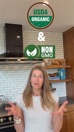 Organic. Non-GMO. What’s the difference — and why does it matter for your little one’s first bites? Hear more from our nutritionist Kate as she breaks down these labels so you can feel confident about what’s on their spoons (and in their tummies). | Earth's Best