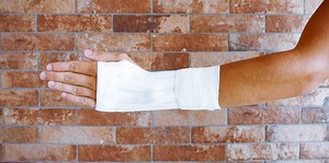 Strapping du poignet : comment le réaliser ?