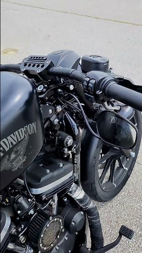 Custom Harley Davidson Sportster Iron 883.