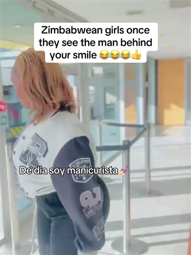 Zimbabwean Girls' Hilarious Reactions to Smiles