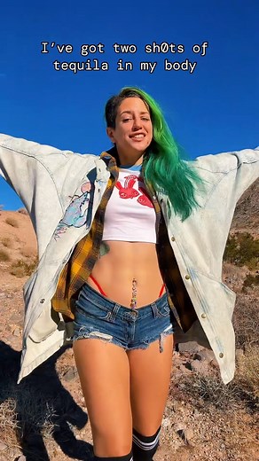 Well? Lol #alt #altgirl #fit #fitwomen #violetbombs #violetroxxs #tattooedwomen | Violet Bombs