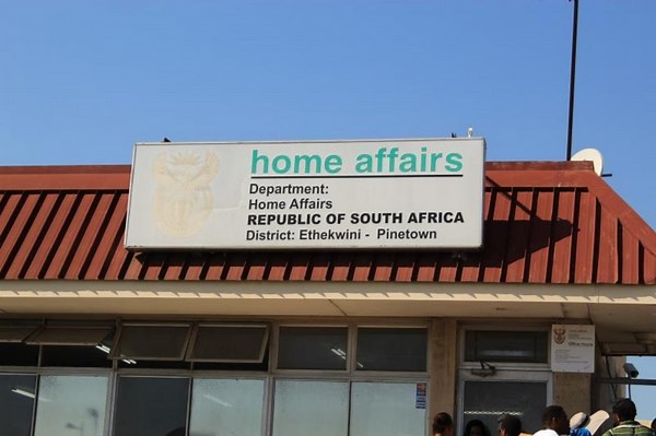 Home Affairs refutes passport-free entry claims for Lesotho nationals - SABC News - Breaking news, special reports, world, business, sport coverage of all South African current events. Africa's news leader.