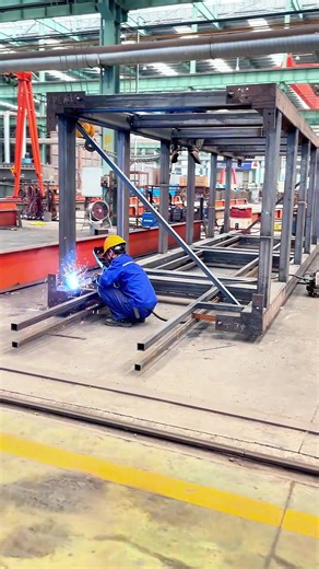 Building the backbone of Pakistan’s new industry. Honored to be part of this growth. 🇵🇰#pakistan #construction #steel #beam #ironworkers