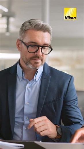 無論你是回到辦公室、遠端工作，還是總在路上奔波，都能找到適合你的Nikon 鏡片。 | Nikon Lenswear