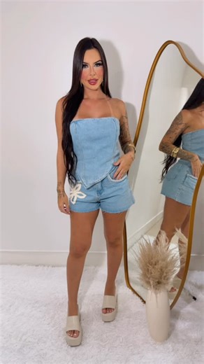 Alicia Braz on Instagram: "COLEÇÃO NOVA ✨👌 Para tudo e vem ver esse conjunto All jeans perfeito 😱 Não vendemos peças separadas Somente conjunto Detalhe do short todo bordado A cara do nosso verão 🥰 Disponível 36 ao 44 Corre já e garanta o seu. Entregamos no conforto da sua casa 🏠"