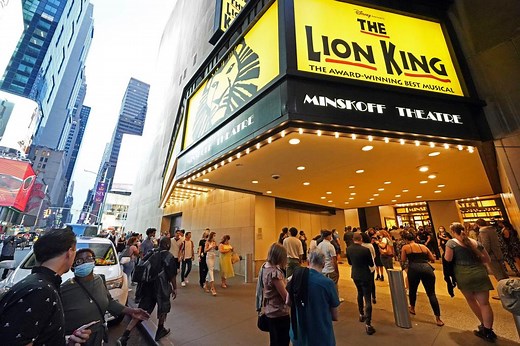 ‘Lion King’ ad roaring on subway platform