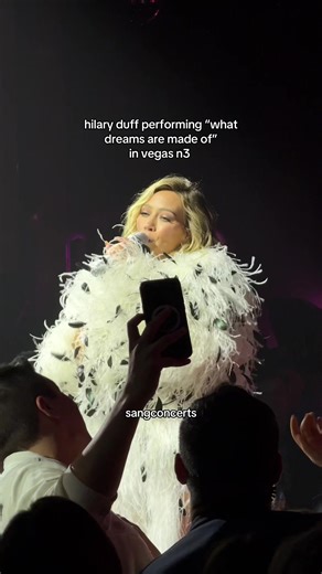 Hilary Duff performing What Dreams are Made Of in Vegas N3 #hilaryduff #vegas #whynot #hilaryduffconcert #voltaire @hilaryduff @Hilary Duff HQ