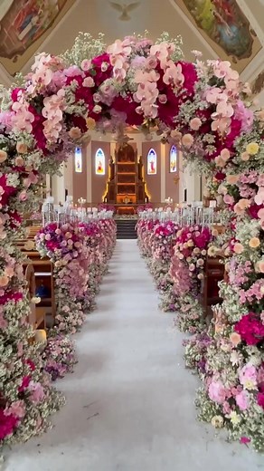 Altar Wedding Decorations & Church Wedding Ideas