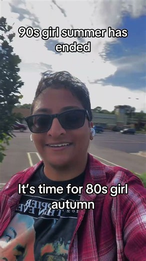 80s girl Autumn