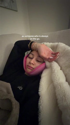 Day 2:I’m ready to be RECOVERED & eat a burrito.#fyp #wisdomteeth #foryoupage #wisdomteethremoval #foryourpage