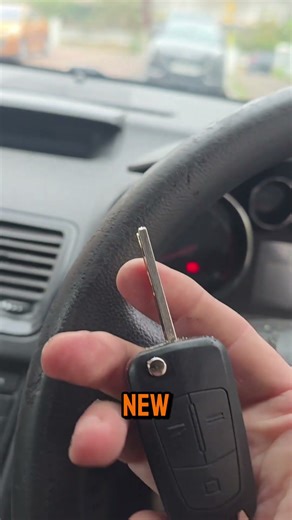Vauxhall Meriva spare car key added with Smartpro #autolocksmith #automobile #keyrepair #keycutting