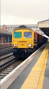 Class 59 passing Eastleigh #britishrail #railwaycontent #trainspotting #train #railway #fast