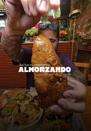 Hoy estuve almorzando al sur de la ciudad de Bogotá y así termine llegando a este lugar 😮‍💨 Además de tener su menu todos los días va a encontrar platos diferentes del dia 🤔 hoy la opción era está y yo tenía que probar 😅 📍 @Chiles Parrilla se encuentra en la Calle 63 sur No 80c -85sur, Bogotá 💰 En cuanto a los precios encuentra opciones sobre los $30.000 pesos aproximadamente