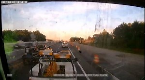 Buckner Trucking Company has shared a video of a pickup truck that purposedly created accident with one trucker! Watch this, having this video will save Buckner thousands of dollars! Product that filmed this: https://www.dashcam.co/collections/mdvr-digital-wireless-dvr-cams/products/trucker-128gb-dvr-camera-system-with-3-cameras-150-hrs-of-recording-360-degree-coverage?variant=10719846788 | FalconEye Dash Cam