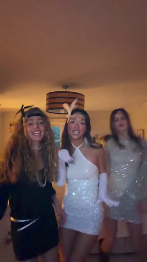 Gatsby party outfits — Great Gatsby costumes and dressup