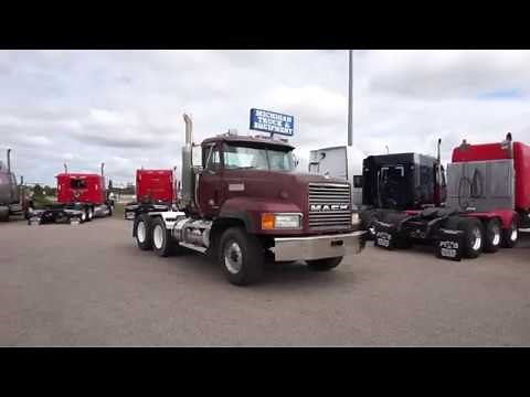 1998 Mack CL713