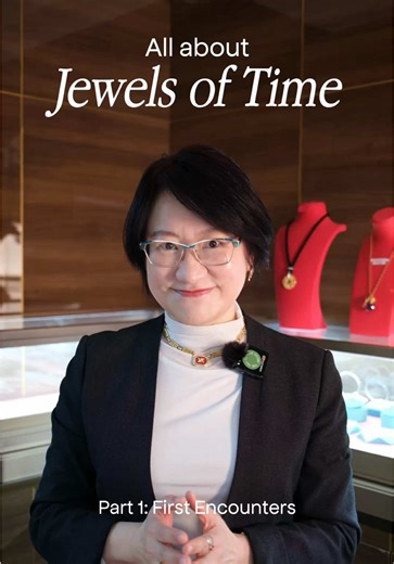 Let’s start from the beginning – common first impressions, initial thoughts and a closer look at the person behind the jewellery Stay tuned for the next part where we’ll talk about the different types of vintage jewellery and its value! #vintageluxury #vintagejewellery #vintagefinds #fyp #vintagestore