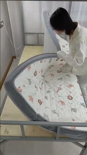 Student dormitory mattress Foldable and portable mattress that doesn't require a mattress pad.