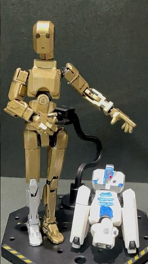 スターウォーズファン怒らないで💦コレジャナイC-3PO＆R2-D2作ってみた #スターウォーズ #コレジャナイ #100均 #セリア #キャンドゥ #戦闘フィギュア #shorts