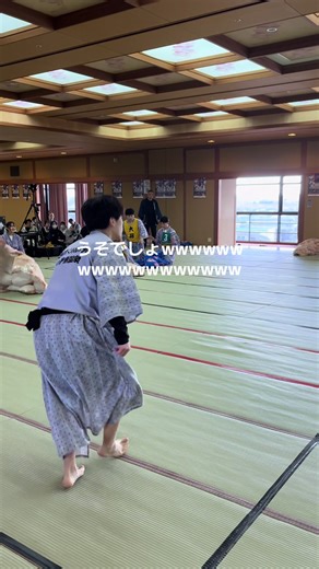 まくら投げ大会の爆裂まくらを体験しよう！