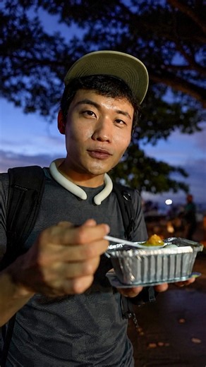 タンザニアの夜市で食べたザンジバル名物ウロジョ