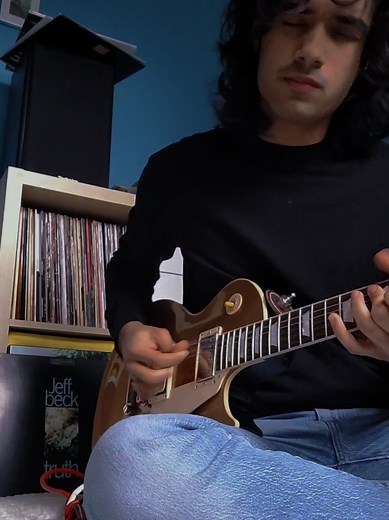 Reviving Iconic Guitar Riffs in Mainstream Music