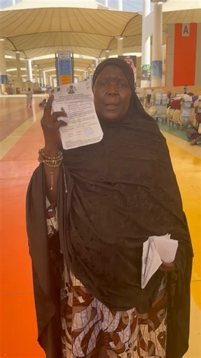 I am very disappointed with Saudi Arabia. 🇸🇦 When they provided us with hotel accommodation in Madinah, they collected our passports, assuring us that they would return them before we travel back to Nigeria. However, they are now claiming that they cannot find mine. My son even sent 700 Riyal, but the issue has still not been resolved.An elderly woman from Nigeria.🗣️