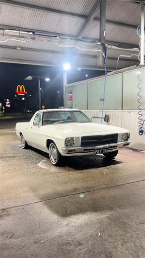 Building a Custom HQ Kingswood Ute