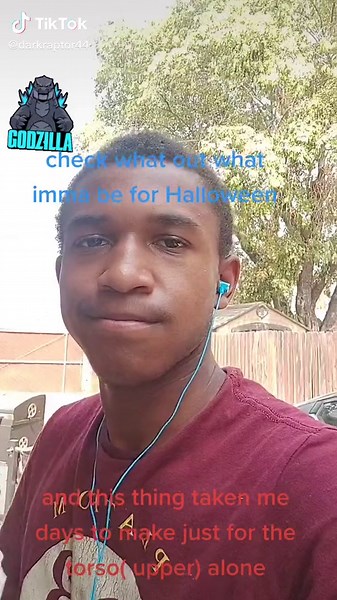 check out this godzilla costume I made for this up coming Halloween event....