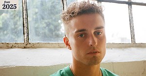 Britpop’s chosen son might be the second coming of Springsteen. But he doesn’t want to be