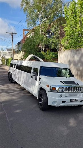 On duty and loving this glorious Saturday morning! Hummer Limousine is our ultimate 22 seater! Perfect for large groups! Call us today for a quote 132122👌🙏 #hummer #limo #limoservice #melbourne #saturdaynight #saturday #wedding #groom #bride #luxury #weddingoftheyear #weddingday #weddinglook #weddinglook #weddinggoals | Star Luxury Cars