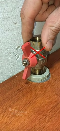 Handle Hits the Wall? Install Brass Faucet Like THIS! 🚰🔥 #brassfaucet #brassfaucetfactory #brassfaucets #brassfaucetmanufacturer #waterfaucet