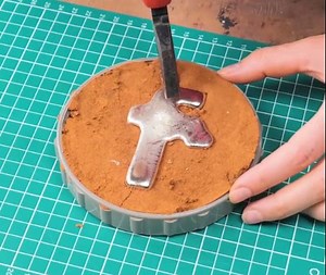 303K views · 696 reactions | Signature style! Bags inspired by famous logos! | 5-Minute Crafts | Facebook