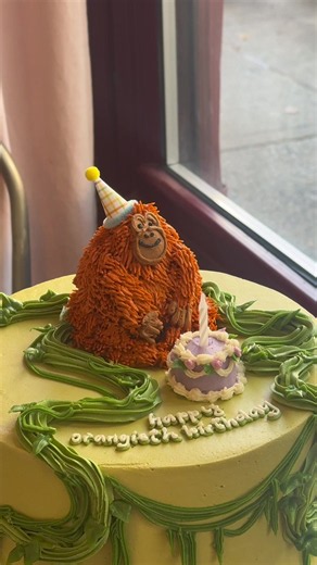 maybe my best week yet— a friend’s wedding, a monkey cake, and $12,000 raised for a great cause!!! 🍰📍🌷#cake #nyc #brooklyn #bakery #DIML