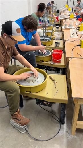 The ceramics process from start to finish, featuring Stout’s very own ceramics students 🏺 Amazing work! https://www.uwstout.edu/programs/bfa-studio-art | UW Stout - School of Art and Design