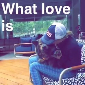 208K views · 1.8K reactions | Love is in the air. | Chelsea Handler | Facebook