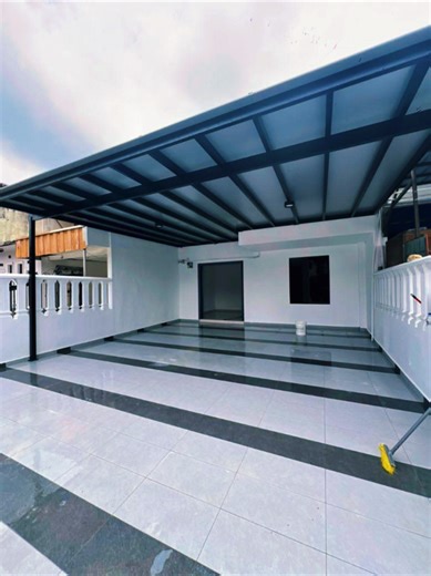 #JBTOWN‼️ 📍𝐒𝐫𝐢 𝐛𝐚𝐡𝐚𝐠𝐢𝐚 𝟏𝟔 𝐉𝐨𝐡𝐨𝐫 𝐁𝐚𝐡𝐫𝐮 🏘️Double Storey Terrace House for SALE - Land Area 22x70 sqft - 4 Bedrooms 3 Bathrooms - Freehold - Non Bumi - Intermediate Unit - Facing North East - Fully Renovated Condition, Car Porch Tiles, Security Main Door, upstairs SPC Flooring ,Fully Tiles,Plaster Ceiling, Kitchen Fully Extended with Brand New Build In Table Top, Kitchen Fully Tiles ❌Guard and Gate 💰𝗦𝗲𝗹𝗹𝗶𝗻𝗴 𝗣𝗿𝗶𝗰𝗲 𝗥𝗠𝟲𝟮𝟴𝗸💰 ☎️𝐏𝐥𝐬 𝐖𝐡𝐚𝐭𝐬𝐀𝐩𝐩: 𝗔𝗮𝗿�