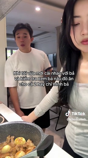 Cooking for Two: Modern Kitchen Culinary Moments