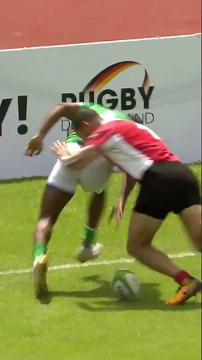 Look at him go 🤯 #Rugby #HSBCSVNS #Shorts