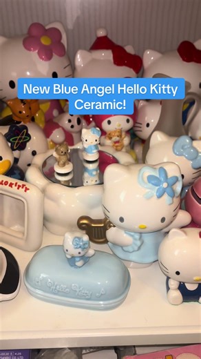 Unboxing a Rare 1998 Blue Angel Hello Kitty Music Box