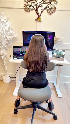 Looking for the ultimate ergonomic chair for your standing desk?