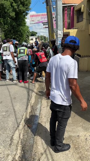 Ya se lambieron uno por estar haciendo lo mal echo Aprovecha cada una de las oferta #flow #moda #santodomingo #amigo #tenis #parati #oro