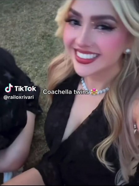 Sus outfits me encantan || #creatorsearchinsight #arigameplays #rivers #algorithm #twitch @TikTok @ARIA 🍓 @rivers