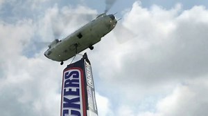Snickers Super Bowl 2020 TV Spot, 'Fix the World' Featuring Luis Guzman