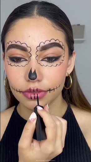 Tutorial de maquillaje Catrina fácil y rápido