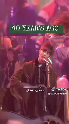 #CapCut #AztecCamera - Oblivious #foryoupage #foryou #fyp #fypシ #the80s #80s #1983 #vintage #genx #retro #viral #nhachaymoingay #newwave #topofthepops #TOTP #40yearsold #80sthrowback #throwback #80smusic #hellotiktok #hi #trending #trend #music #song #musica #parati #❤ #80shits