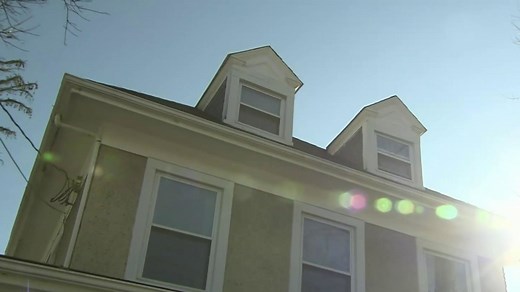 Mortgage refinancing applications surge thanks to low interest rates