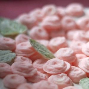 VICTORIA'S CREAM CHEESE WEDDING MINTS! http://chindeep.com/2016/02/16/victorias-cream-cheese-wedding-mints/ | ChinDeep